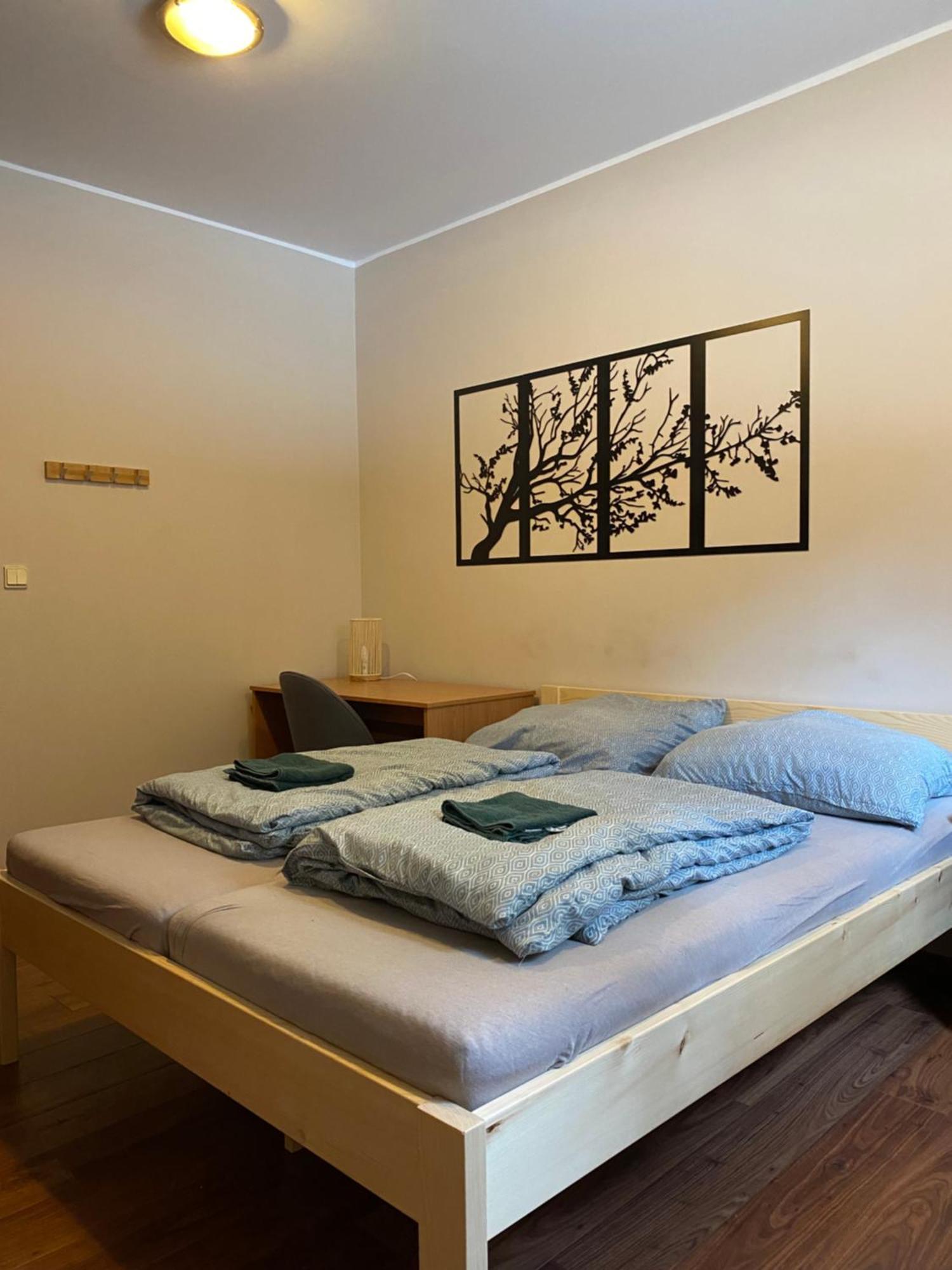 Zen Zone Hostel ブラチスラヴァ エクステリア 写真