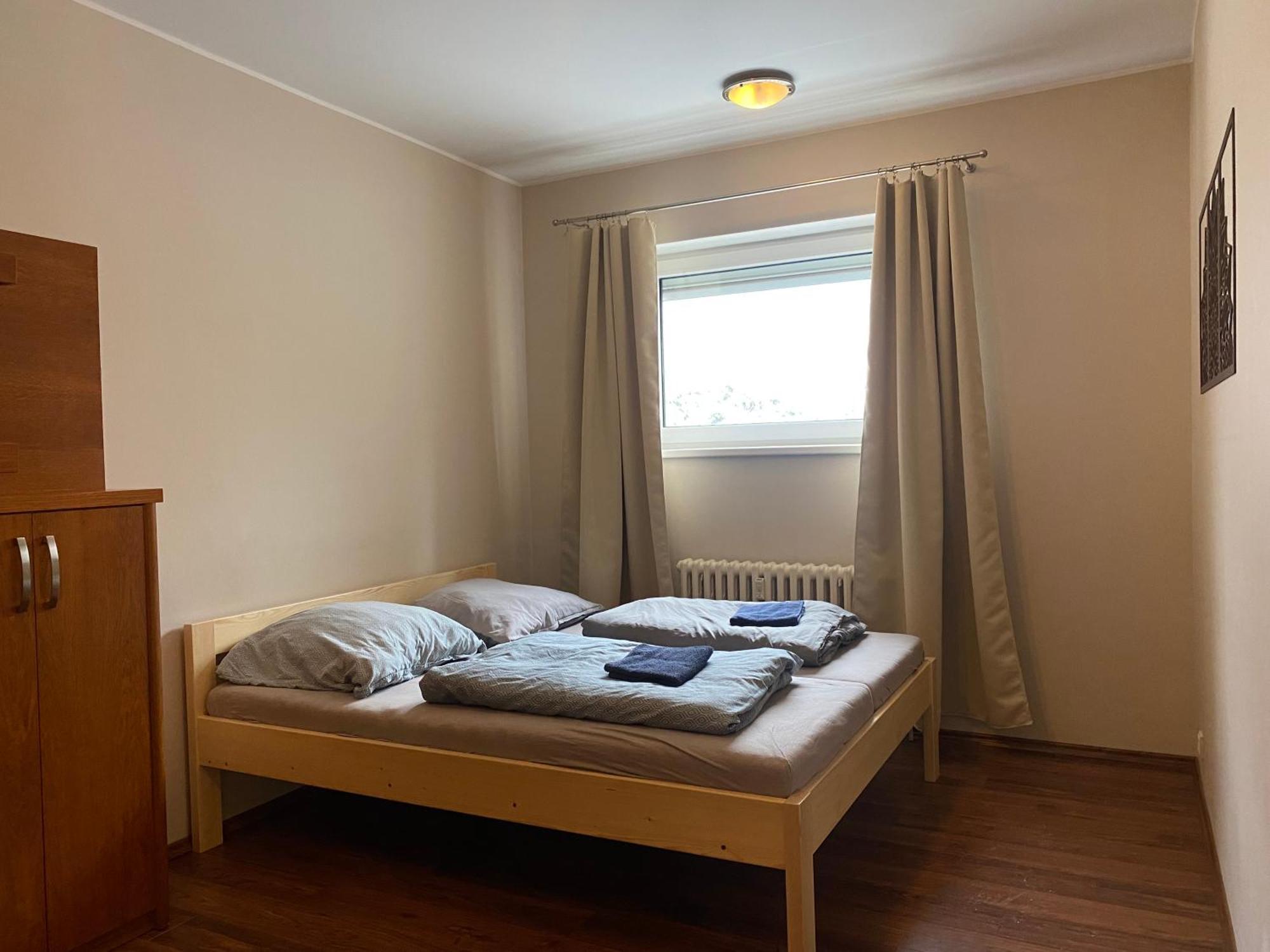 Zen Zone Hostel ブラチスラヴァ エクステリア 写真